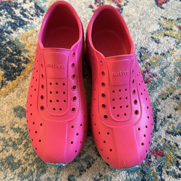 Native “Robbie” shoes - Picture 3 of 4